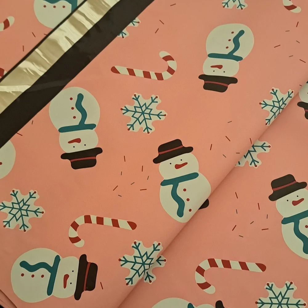 15 ct 14.5×19 Pink Snowman and Candy Cane Polymailers